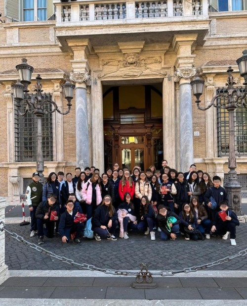 Le classi Seconda e Terza della Secondaria di Primo Grado al Senato Italiano